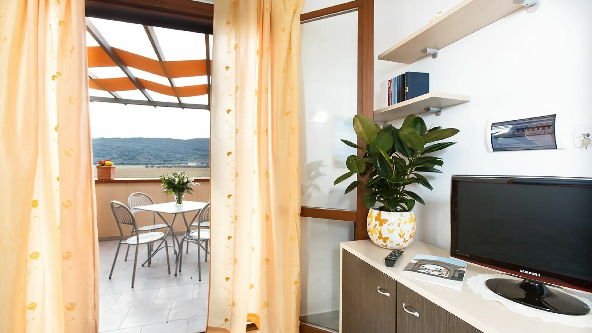 Residence Talamone Il Poderino 2*,